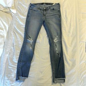 Hollister Low Rise super skinny jeans distressed